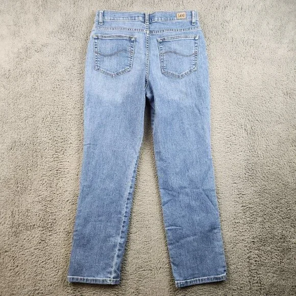 Women's Straight Leg Relaxed Fit Mid Rise Jeans Size 8P Blue Stretch Classic Lee - Picture 2 of 9